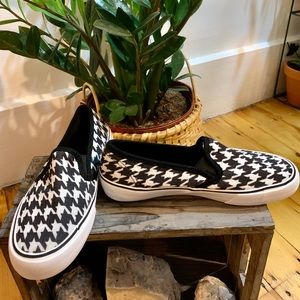 Black and white Herringbone slip ons